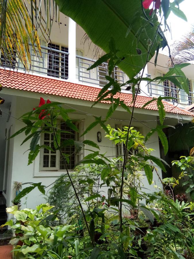 Ferienwohnung Coconut Grove Kochi Exterior foto